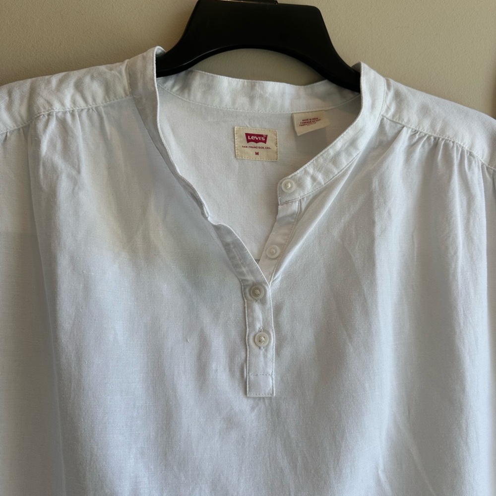 Levi’s Blouse - Picture 3 of 8